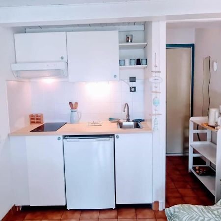 생트막시메 Cosy Studio Just A Stone'S Throw From The Beach 아파트 외부 사진